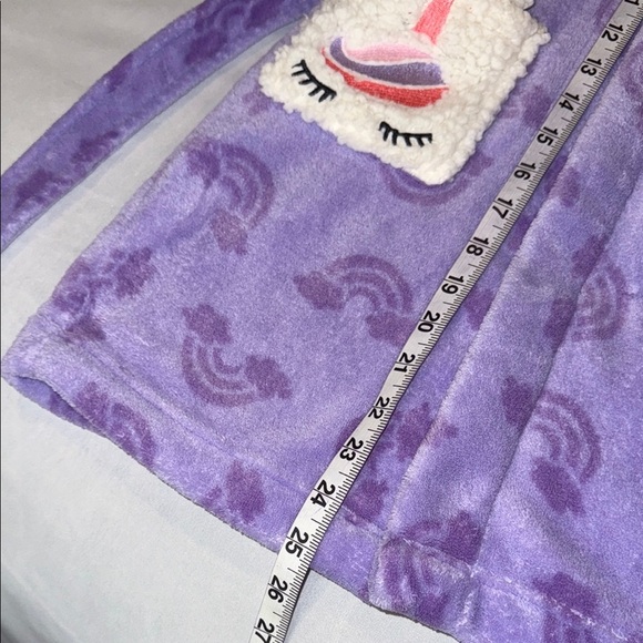 Pekkel Kid's Robe Purple and White Pajama with Hood and Unicorn Pockets - Picture 5 of 10